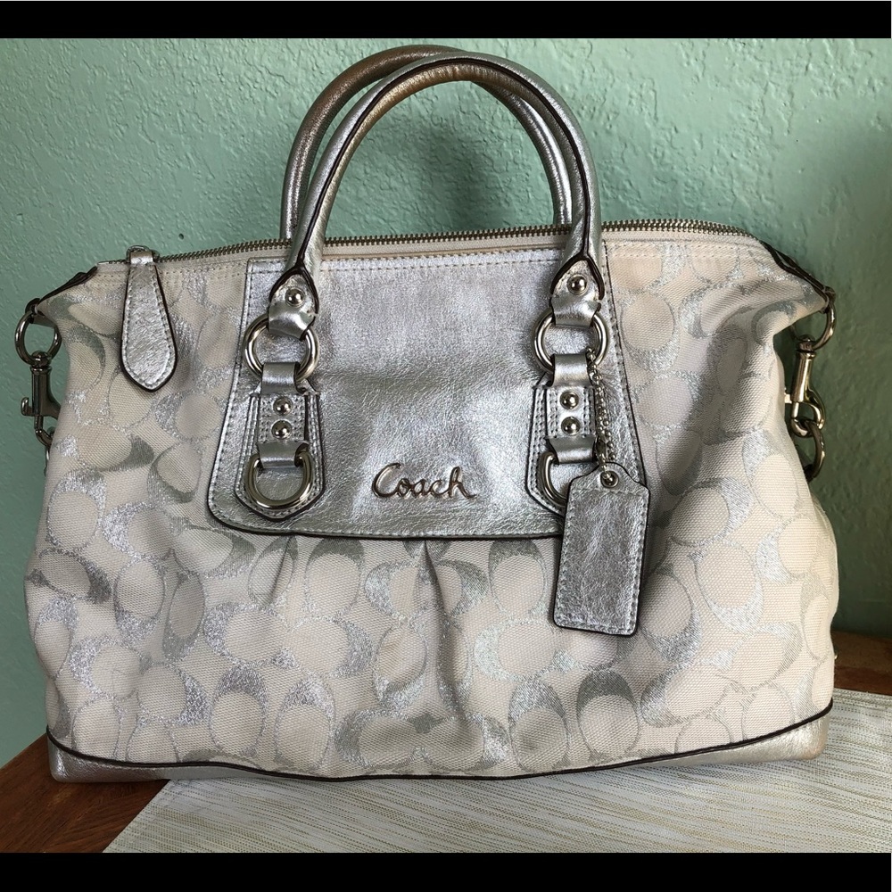 Coach Signature Ashley Satchel handbag